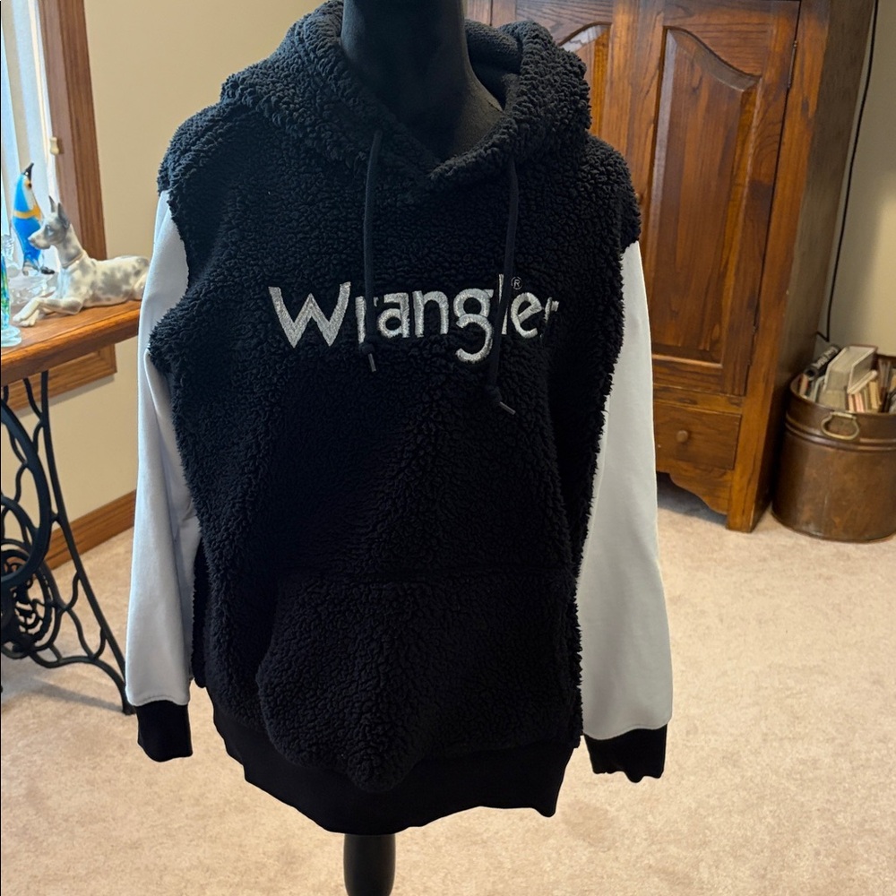 Wrangler Black and White Fleece Hoodie